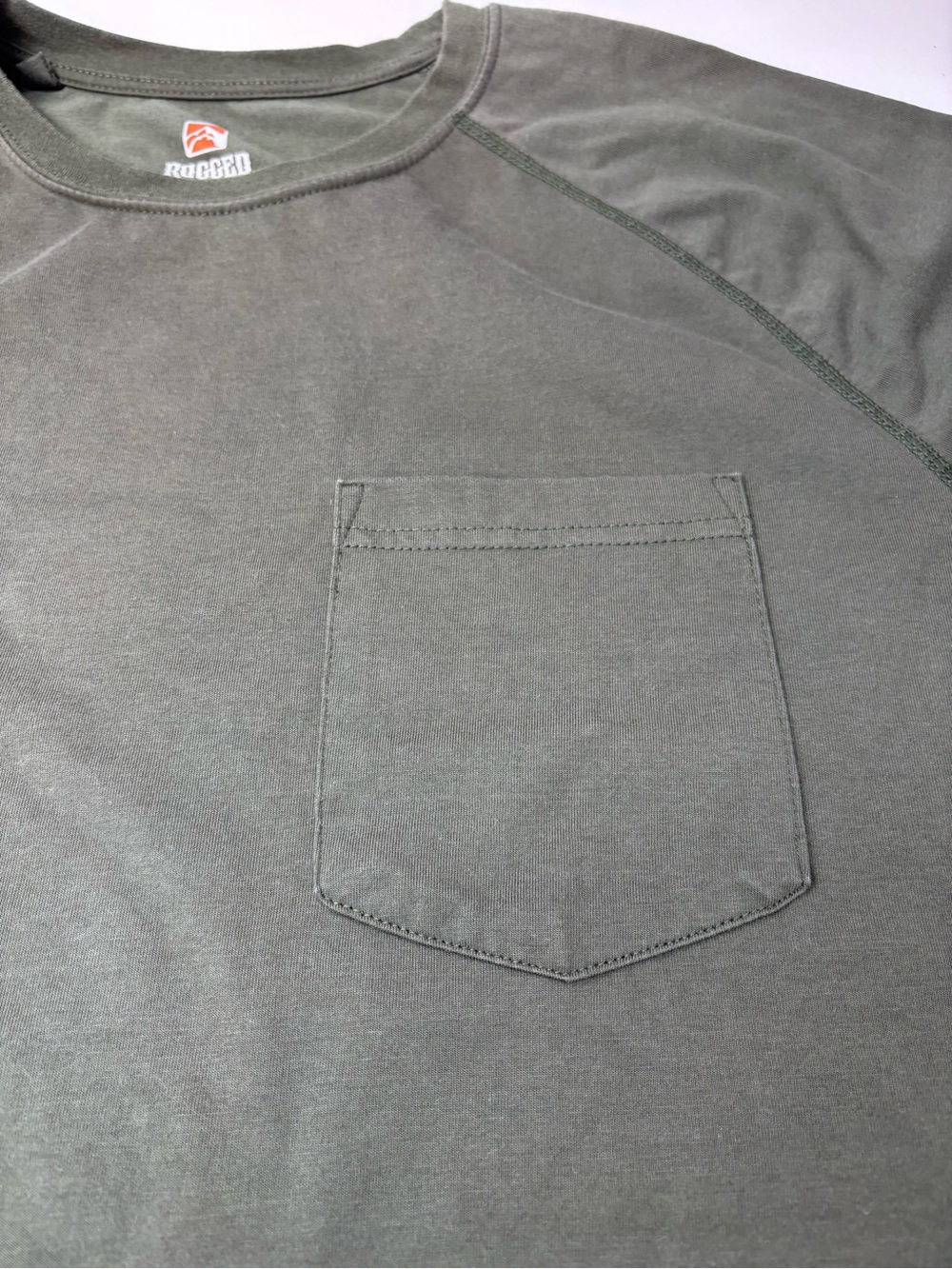Rugged Elements Men's Short-Sleeve Pocket Tee — Olive Green NWOT - Picture 4 of 16